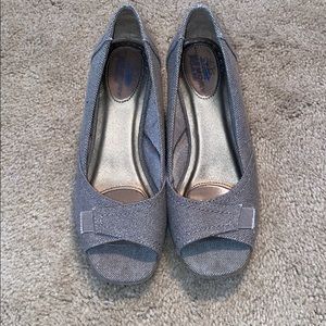 Brand new Life Stride wedge. Size 6.5